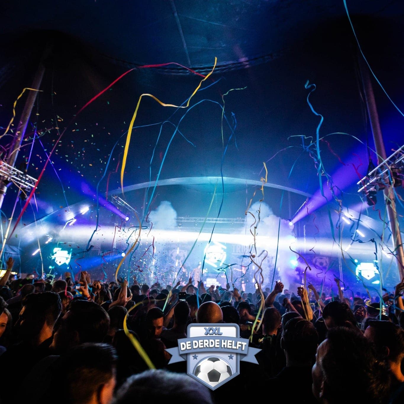 De Derde Helft XXL — lasers, LED-schermen en publiek