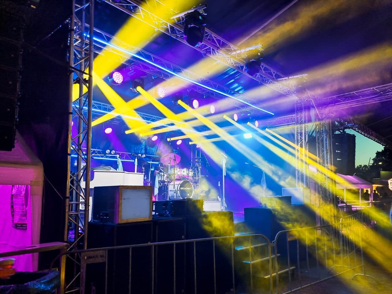 LED-scherm bij een sportevenement voor live beeldoverdracht